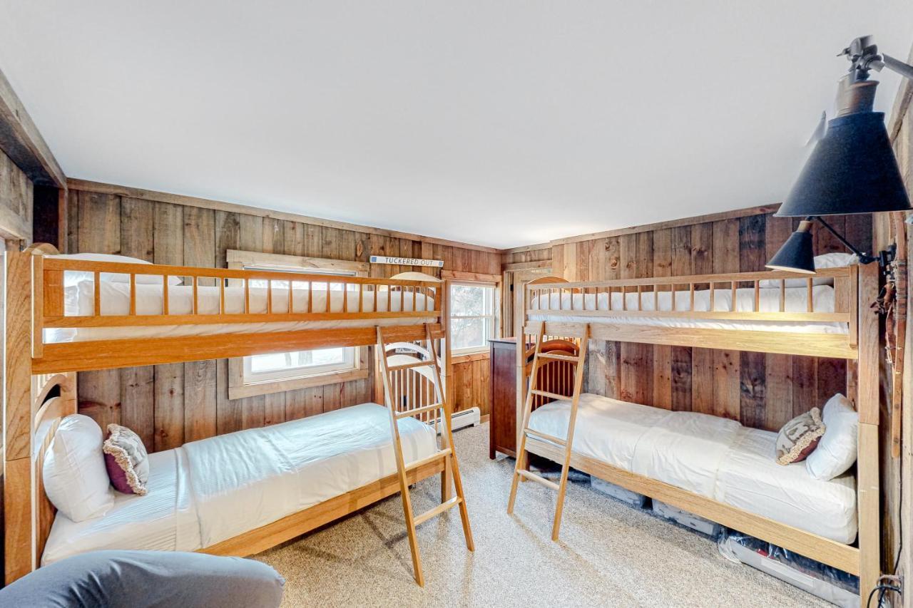 Chalet At The Base Of Okemo Mountain ลัดโลว์ ภายนอก รูปภาพ